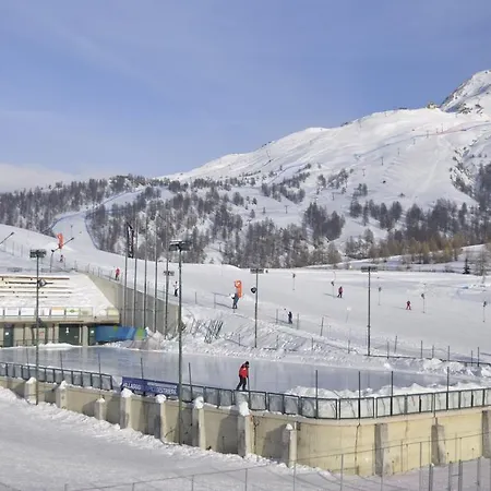 Aparthotel Nevesestriere 3*